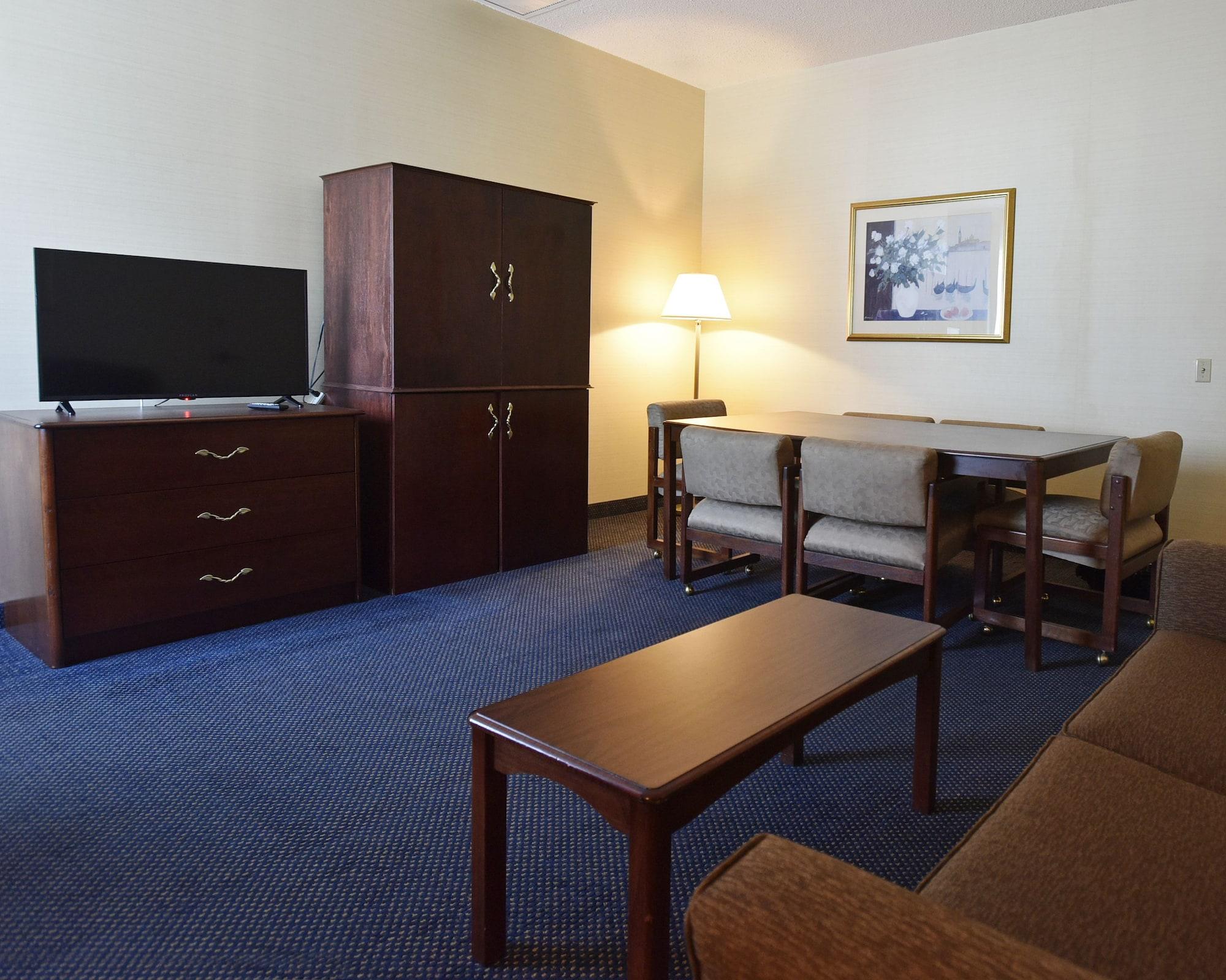 Maron Hotel & Suites Danbury Ngoại thất bức ảnh