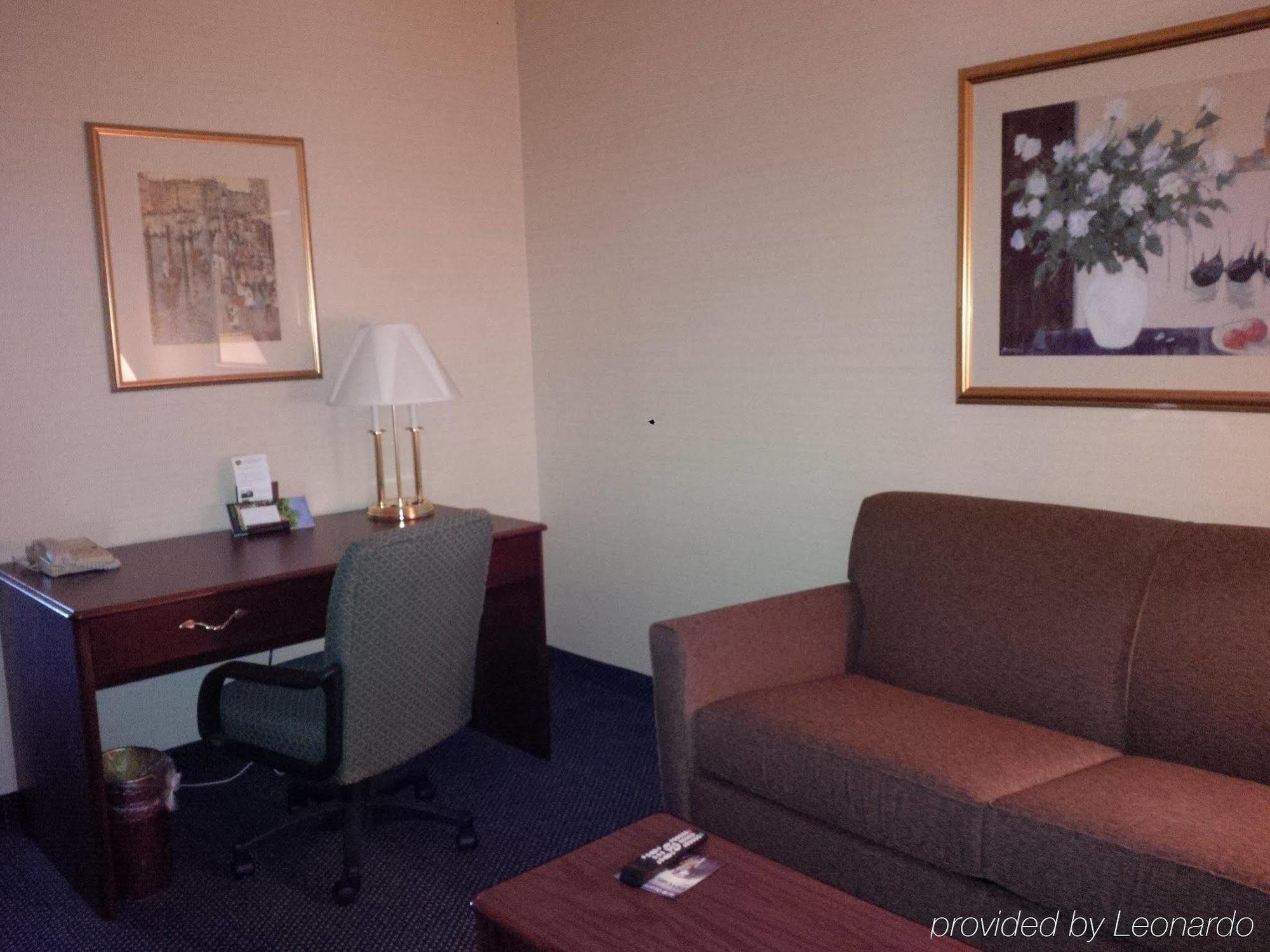 Maron Hotel & Suites Danbury Ngoại thất bức ảnh